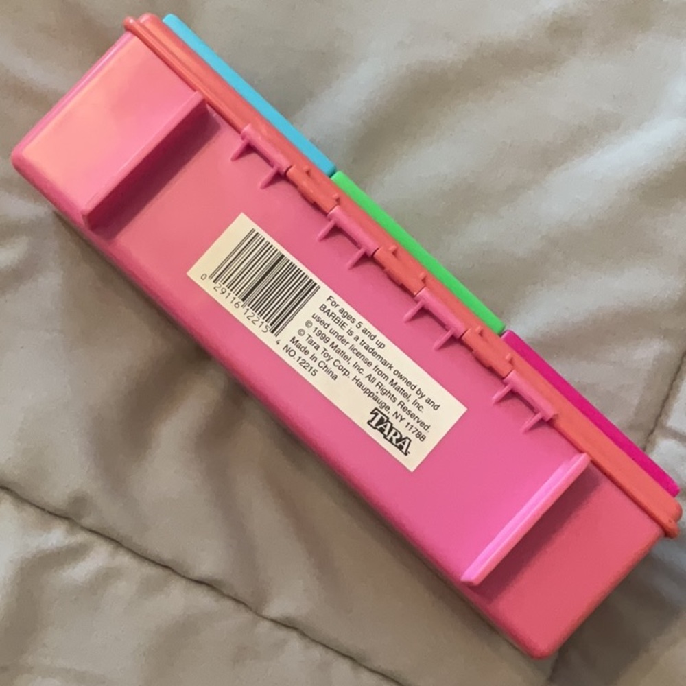 Barbie Accessory Case - Picture 11 of 14